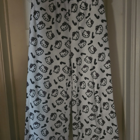 Hello Kitty Kids Pajama Bottoms - White and Black - Picture 6 of 6
